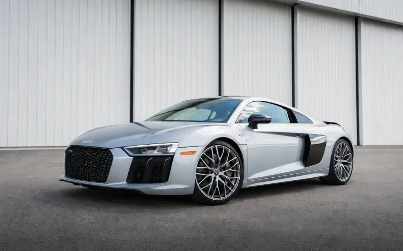 Hire an Audi in Dubai